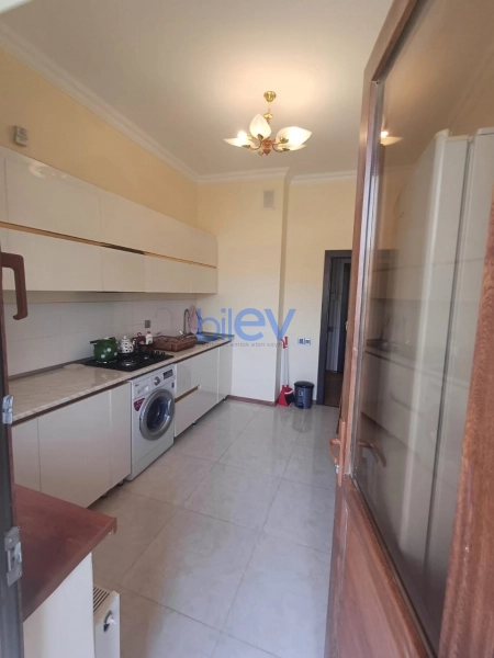 Aylıq Kirayə 3 otaqlı Yeni Tikili bina evi  100m², Bakı