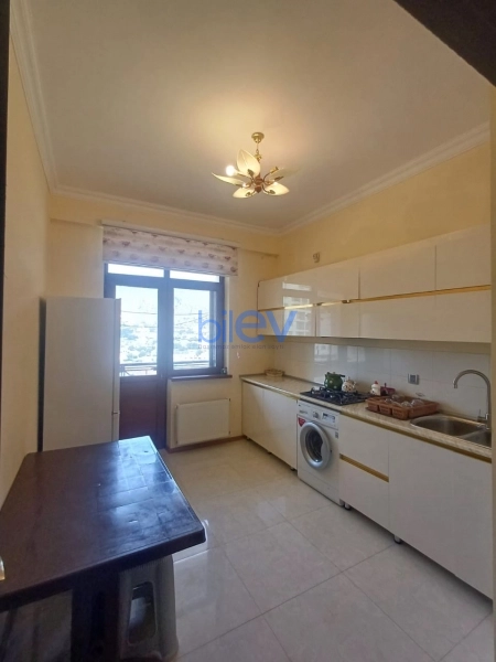 Aylıq Kirayə 3 otaqlı Yeni Tikili bina evi  100m², Bakı