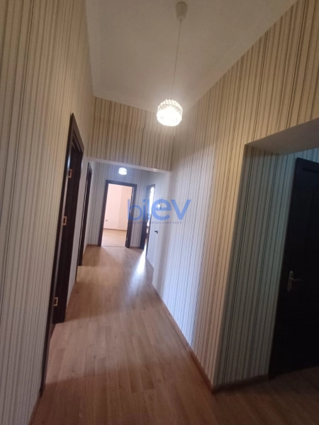 Aylıq Kirayə 3 otaqlı Yeni Tikili bina evi  100m², Bakı