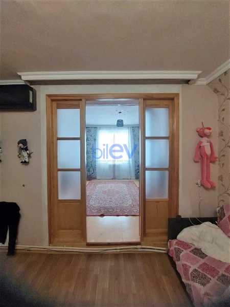 Satış 3 otaqlı Köhnə Tikili bina evi  60m², Bakı