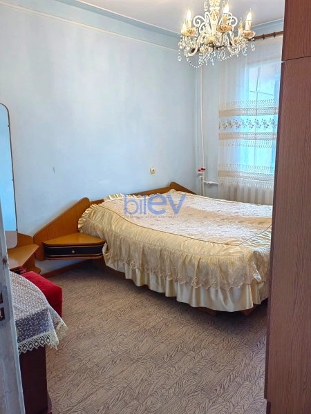 Satış 4 otaqlı Köhnə Tikili bina evi  100m², Bakı