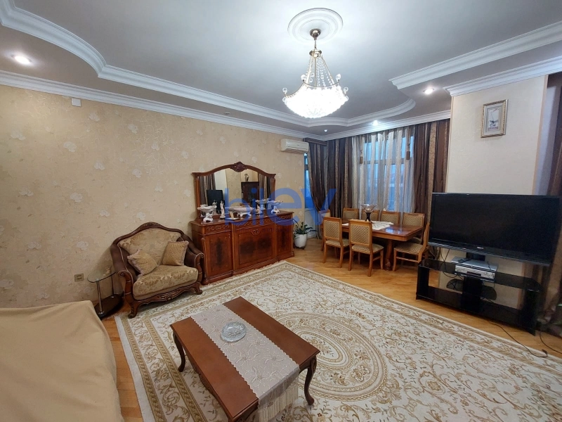 Satış 4 otaqlı Yeni Tikili bina evi  165m², Bakı
