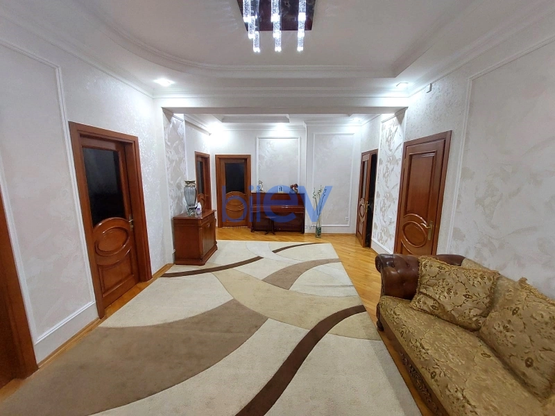 Satış 4 otaqlı Yeni Tikili bina evi  165m², Bakı