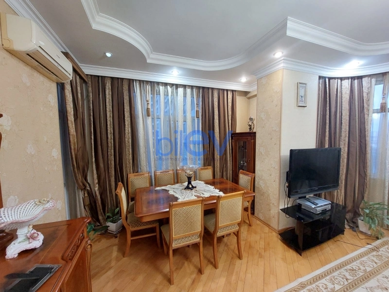 Satış 4 otaqlı Yeni Tikili bina evi  165m², Bakı