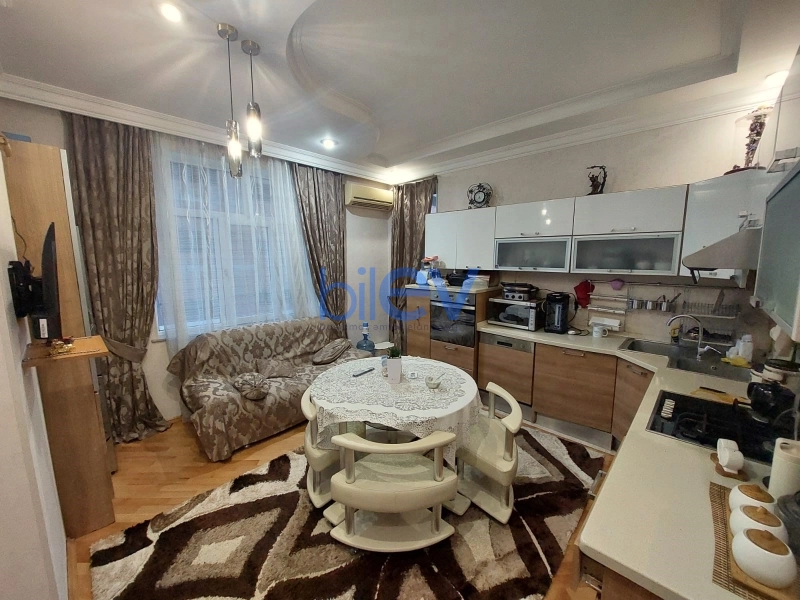 Satış 4 otaqlı Yeni Tikili bina evi  165m², Bakı