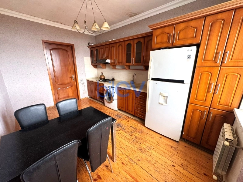 Aylıq Kirayə 3 otaqlı Yeni Tikili bina evi  100m², Bakı