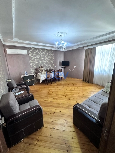 Aylıq Kirayə 2 otaqlı Yeni Tikili bina evi  95m², Bakı