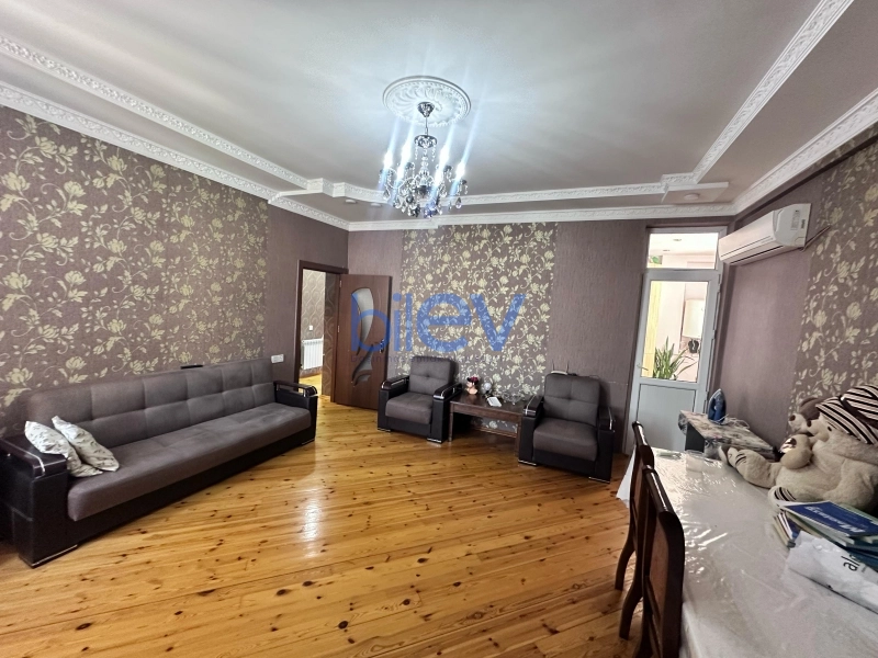 Aylıq Kirayə 2 otaqlı Yeni Tikili bina evi  95m², Bakı