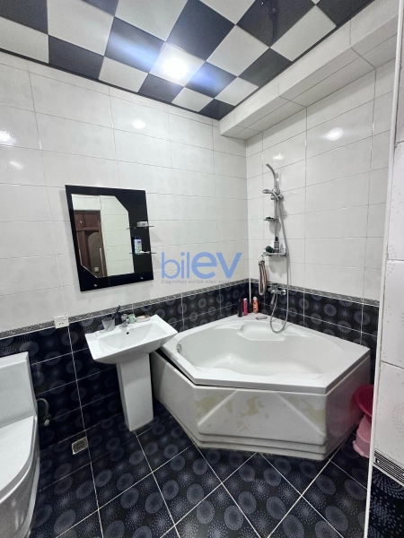 Aylıq Kirayə 2 otaqlı Yeni Tikili bina evi  95m², Bakı
