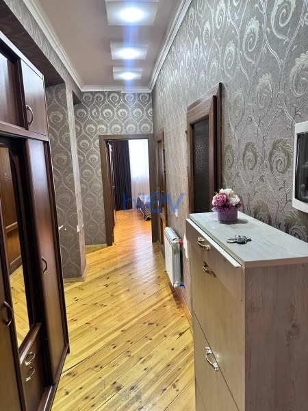 Aylıq Kirayə 2 otaqlı Yeni Tikili bina evi  95m², Bakı