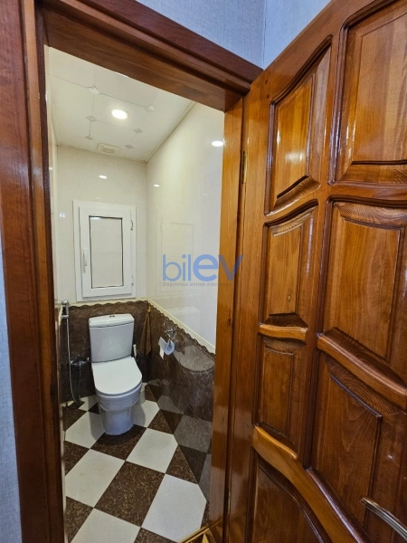 Aylıq Kirayə 2 otaqlı Köhnə Tikili bina evi  60m², Bakı