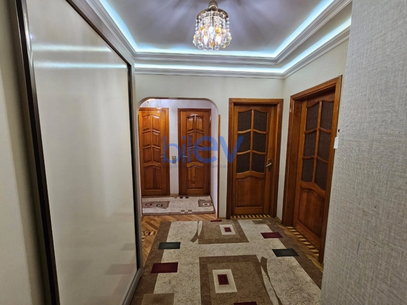 Aylıq Kirayə 2 otaqlı Köhnə Tikili bina evi  60m², Bakı