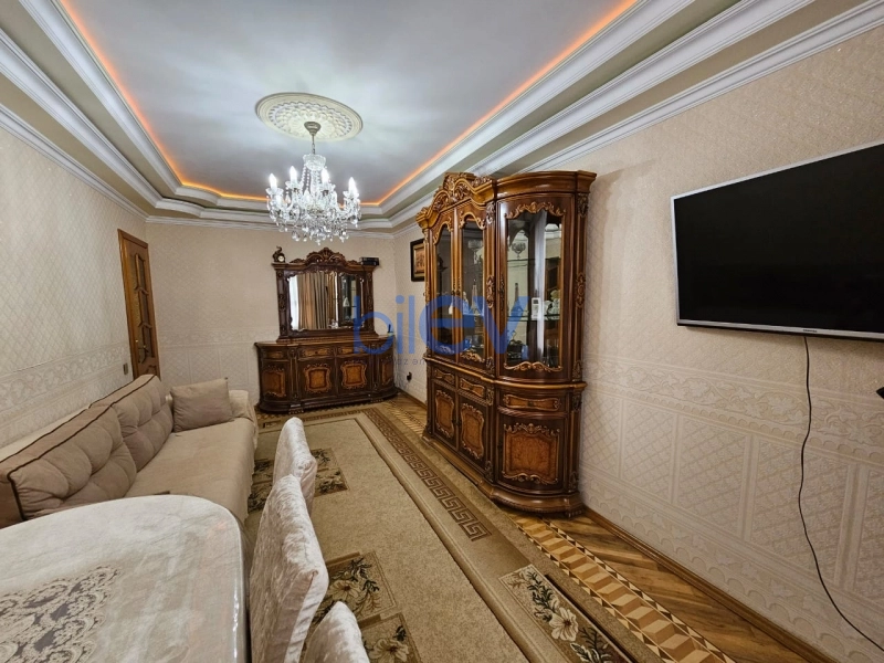 Aylıq Kirayə 2 otaqlı Köhnə Tikili bina evi  60m², Bakı