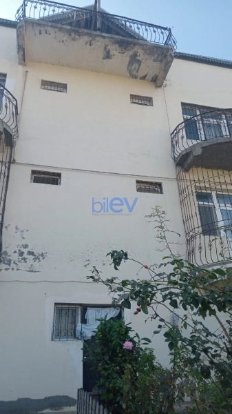 Satış 8 otaqlı Həyət evi  495m², Bakı