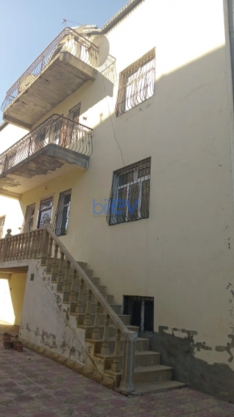 Satış 8 otaqlı Həyət evi  495m², Bakı