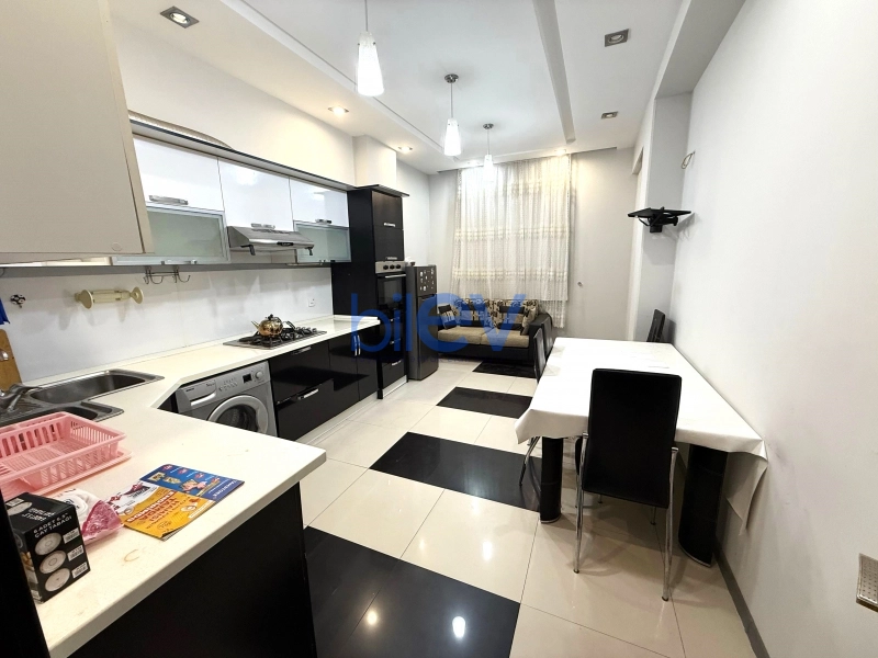 Aylıq Kirayə 2 otaqlı Yeni Tikili bina evi  95m², Bakı