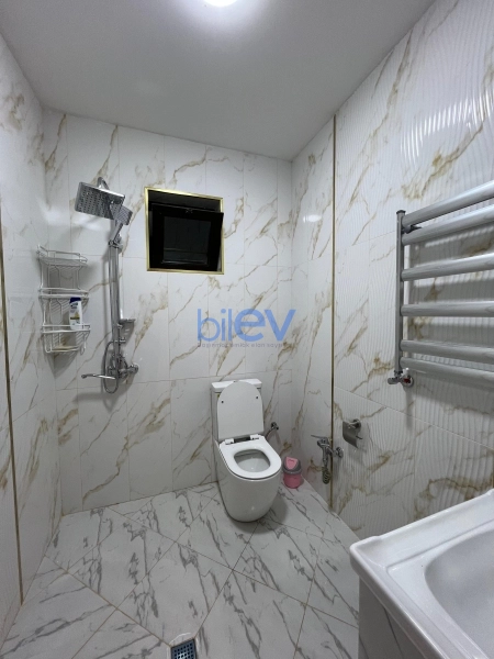 Günlük Kirayə 3 otaqlı Yeni Tikili bina evi  130m², Qəbələ