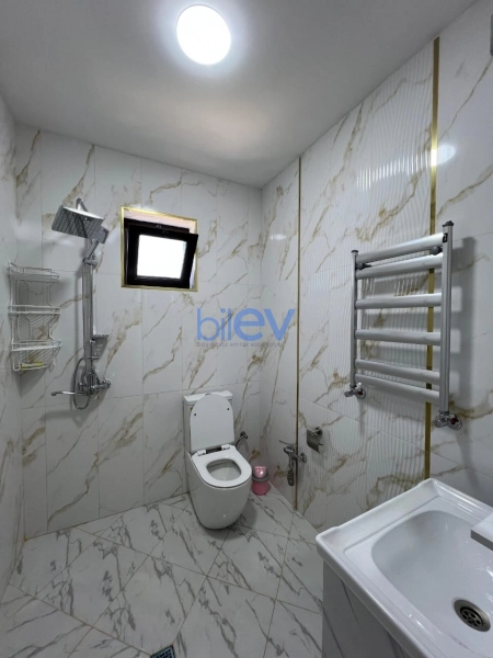 Günlük Kirayə 3 otaqlı Yeni Tikili bina evi  130m², Qəbələ