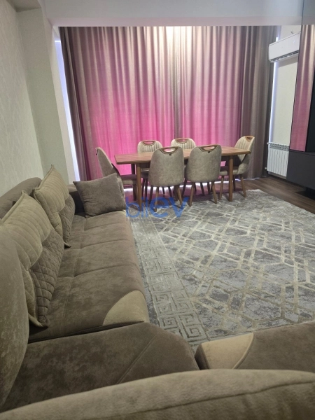Aylıq Kirayə 3 otaqlı Yeni Tikili bina evi  100m², Bakı
