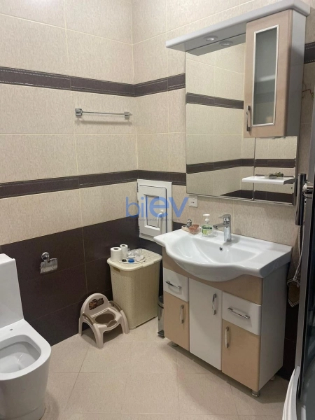 Aylıq Kirayə 3 otaqlı Yeni Tikili bina evi  147m², Bakı