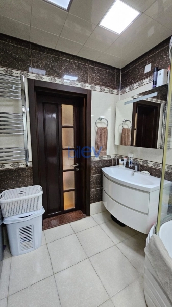 Satış 3 otaqlı Yeni Tikili bina evi  75m², Bakı