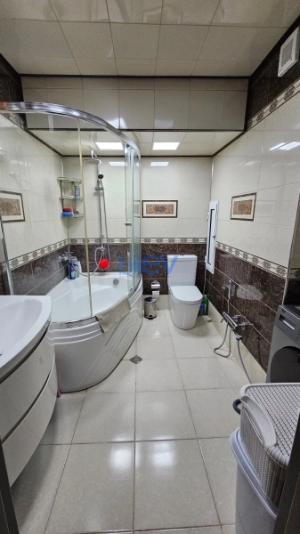 Satış 3 otaqlı Yeni Tikili bina evi  75m², Bakı