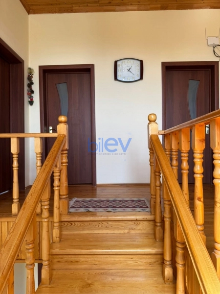 Satış 5 otaqlı Həyət evi  4m², Bakı