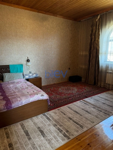 Satış 5 otaqlı Həyət evi  4m², Bakı