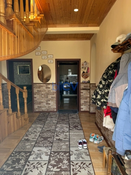 Satış 5 otaqlı Həyət evi  4m², Bakı