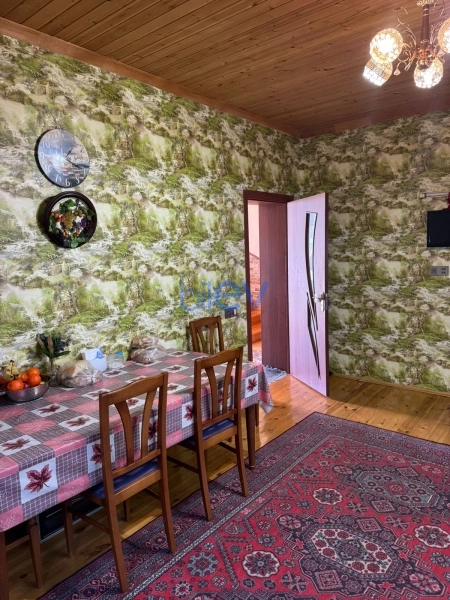 Satış 5 otaqlı Həyət evi  4m², Bakı