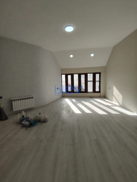 Satış 5 otaqlı Həyət evi  260m², Bakı