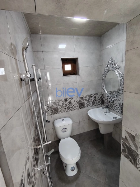 Satış 5 otaqlı Həyət evi  260m², Bakı