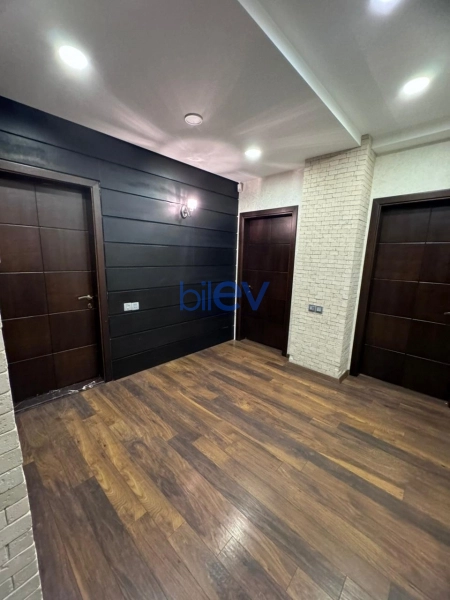 Aylıq Kirayə 4 otaqlı Yeni Tikili bina evi  200m², Bakı