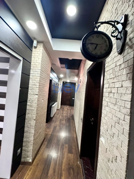Aylıq Kirayə 4 otaqlı Yeni Tikili bina evi  200m², Bakı