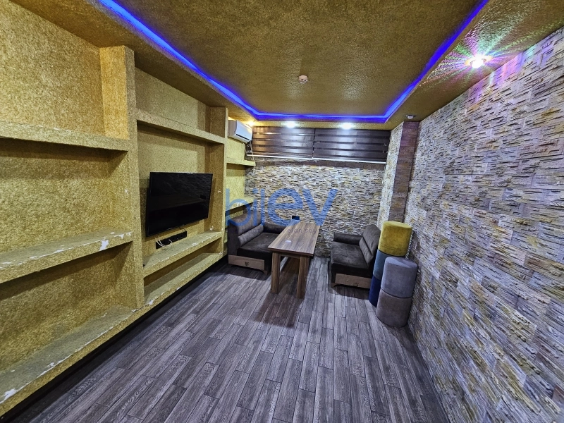 Satış 13 otaqlı Obyekt  300m², Xırdalan