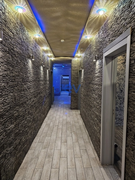 Satış 13 otaqlı Obyekt  300m², Xırdalan