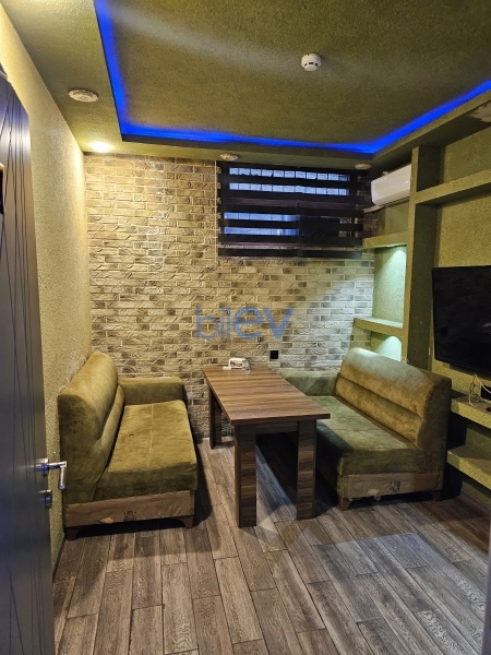 Satış 13 otaqlı Obyekt  300m², Xırdalan