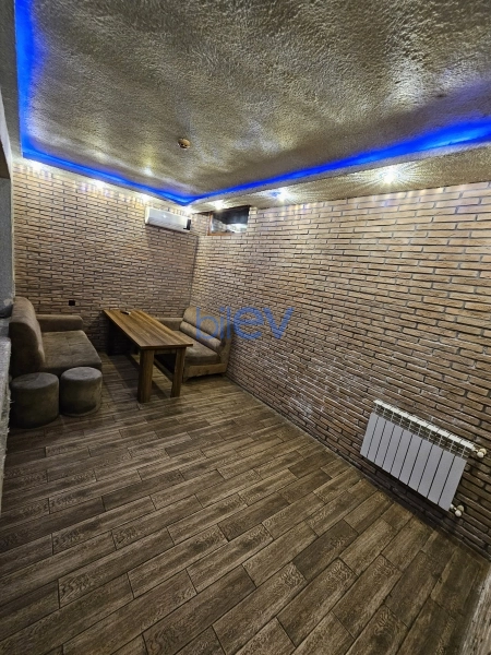 Satış 13 otaqlı Obyekt  300m², Xırdalan