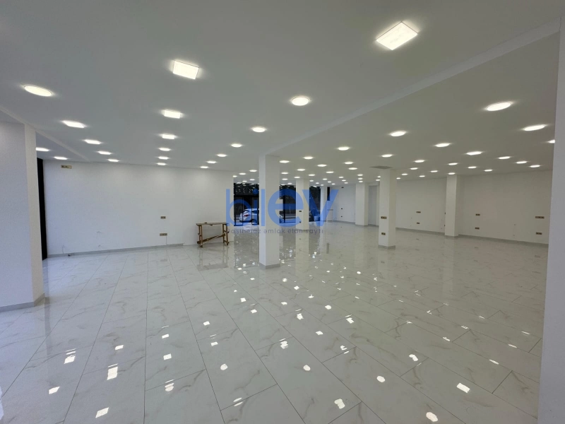 Satış  otaqlı Obyekt  300m², Xırdalan