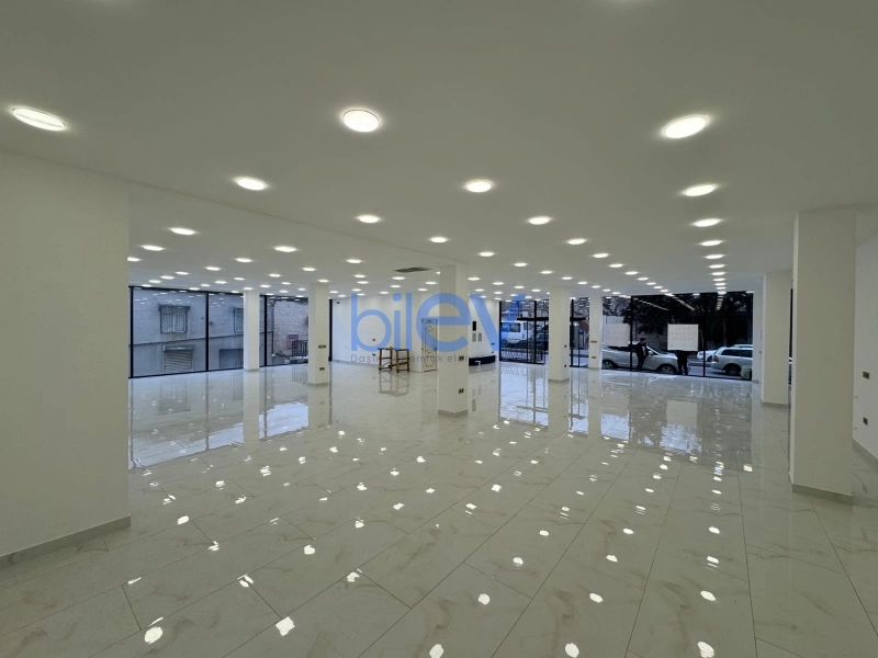 Satış  otaqlı Obyekt  300m², Xırdalan