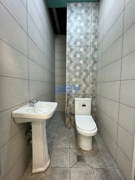 Satış  otaqlı Obyekt  300m², Xırdalan