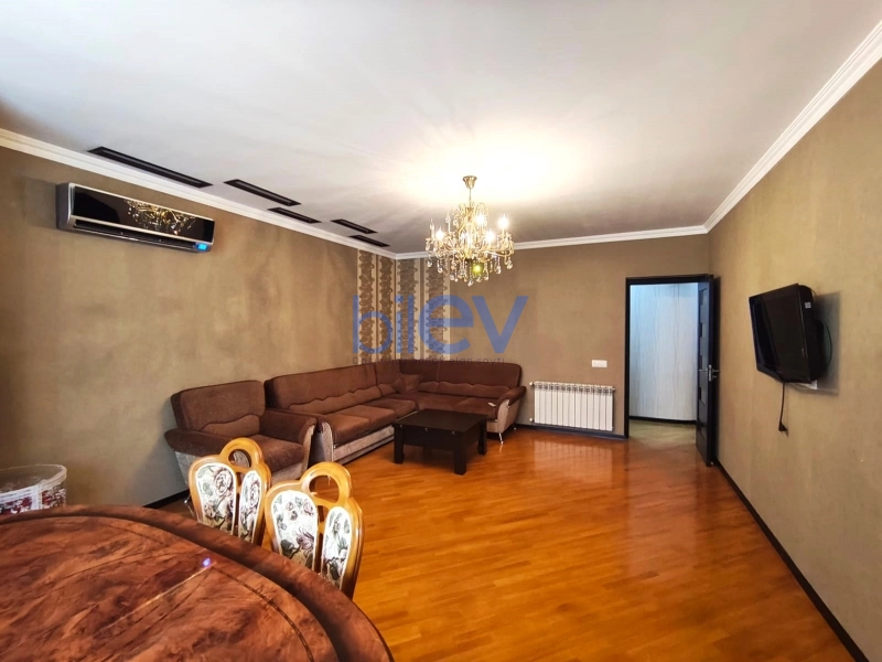 Aylıq Kirayə 2 otaqlı Yeni Tikili bina evi  70m², Bakı