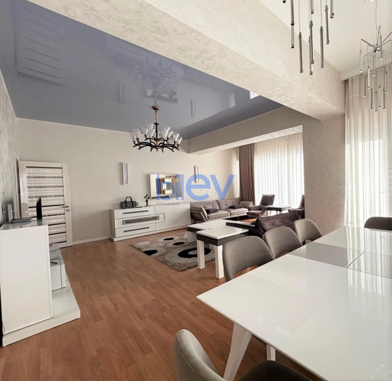 Aylıq Kirayə 4 otaqlı Yeni Tikili bina evi  182m², Bakı