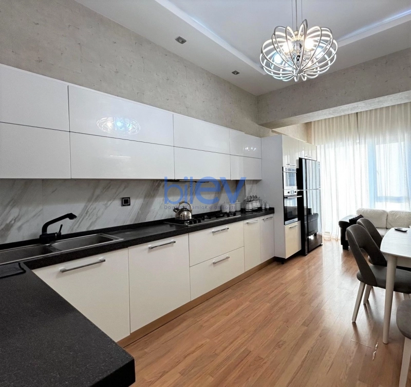 Aylıq Kirayə 4 otaqlı Yeni Tikili bina evi  182m², Bakı