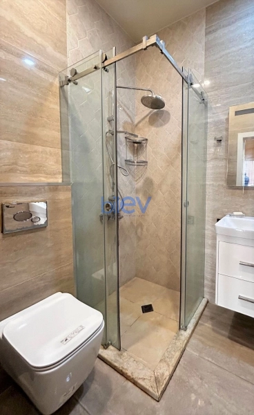 Aylıq Kirayə 4 otaqlı Yeni Tikili bina evi  182m², Bakı