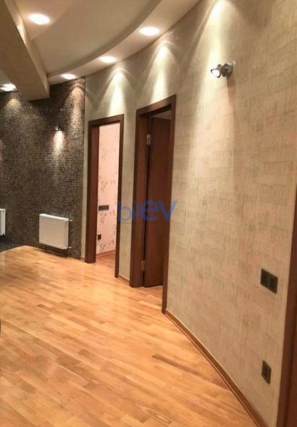 Aylıq Kirayə 3 otaqlı Yeni Tikili bina evi  145m², Bakı