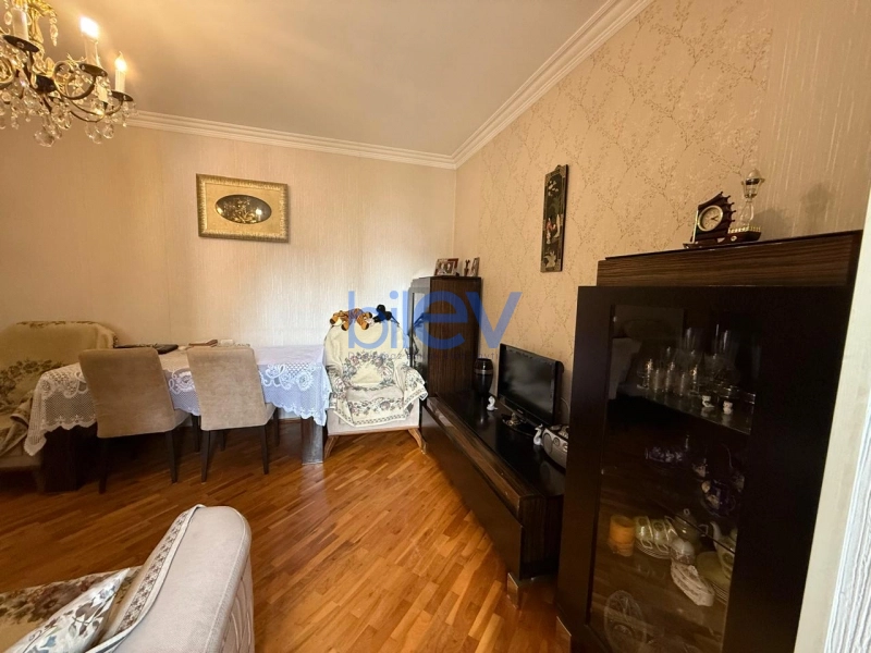 Satış 3 otaqlı Köhnə Tikili bina evi  65m², Bakı