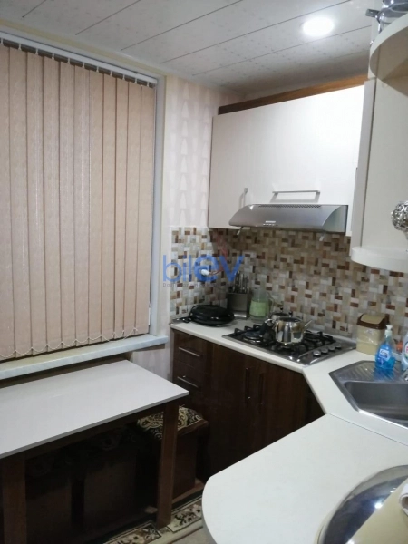 Satış 3 otaqlı Köhnə Tikili bina evi  60m², Bakı
