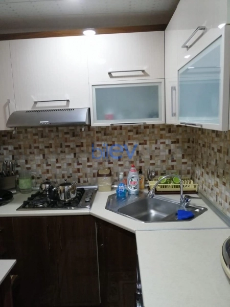 Satış 3 otaqlı Köhnə Tikili bina evi  60m², Bakı