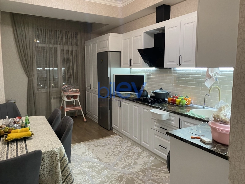 Satış 2 otaqlı Yeni Tikili bina evi  74m², Bakı